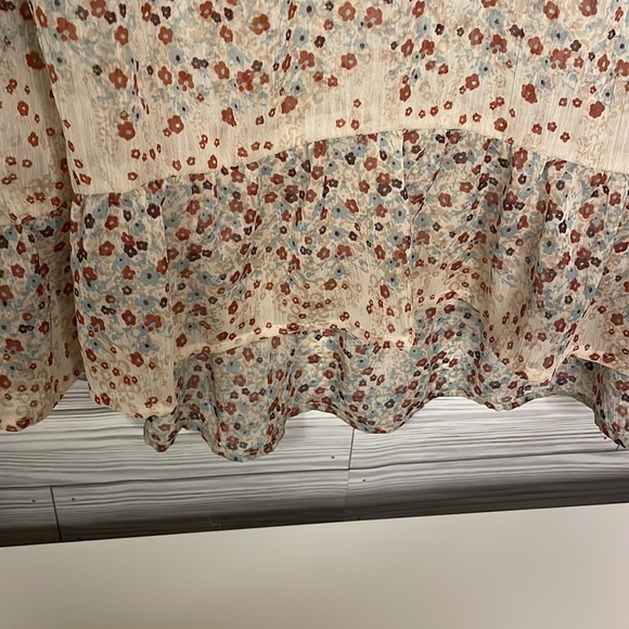 0095 Decree bohemian, floral chiffon lace, sheer top size medium - Picture 4 of 5